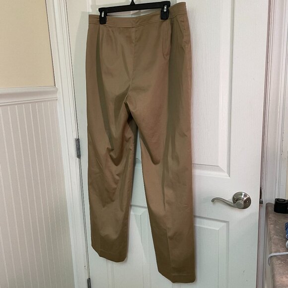 Quintessential Tan Suit with jacket and pants, Kasper Size 12 - Picture 13 of 15